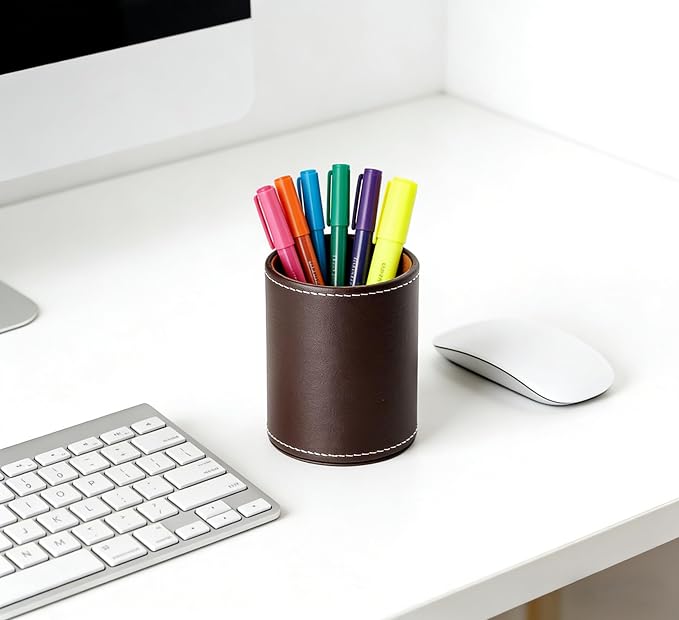 Round Pen Pencil Holder, PU Leather Pencil Cup, Desktop Stationery Organizer, Stand Desk Organizer, Office Accessories Container (Brown)