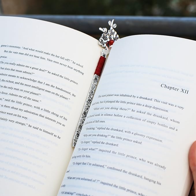 Chinese Metal Bookmarks with Tassel, Vintage Bookmark Unique Classical Ancient Chinese Hairpin Bookmark with Handmade Silky Tassel for Book Lovers Unique Gift