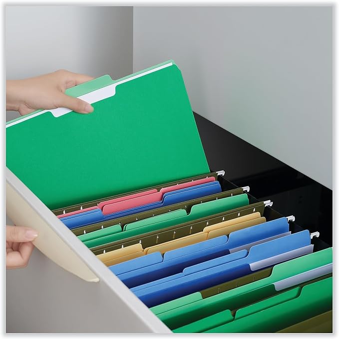 Universal 15302 Interior File Folders, 1/3 Cut Tab, Legal Size, Green, 100/Box
