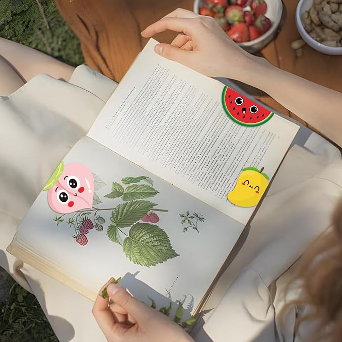 10Pcs Fruit Scented Magnetic Bookmarks, Cute Fruits Bookmark Gifts for Reading Boys & Girls, Bookish Gift for Book Lovers, Children's Day Gift for Kids