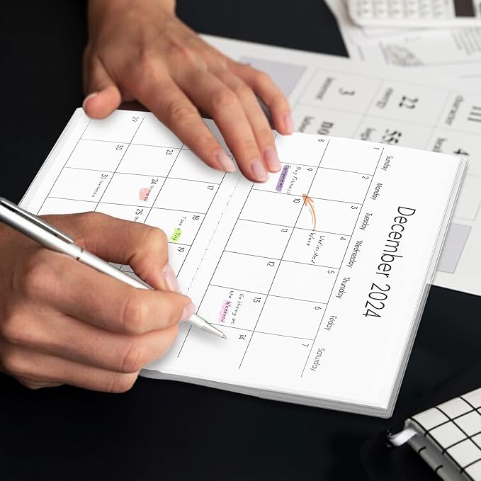 Pocket Calendar 2025-2026, Small Pocket Planner 2026 for Purse, Monthly Planner with Pvc Cover, Small Size (3.5" x 6"), From January 2025 - December 2026 - Bird