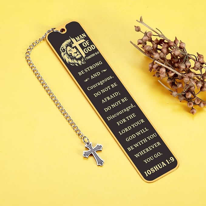 Christian Bookmark Man of God, Inspirational Lion Bible Verse Bookmark with Cross Pendant, Religious Scripture Verse Bookmarks for Man Accessories Church Fathers Day Baptism Easter for Pastor Men