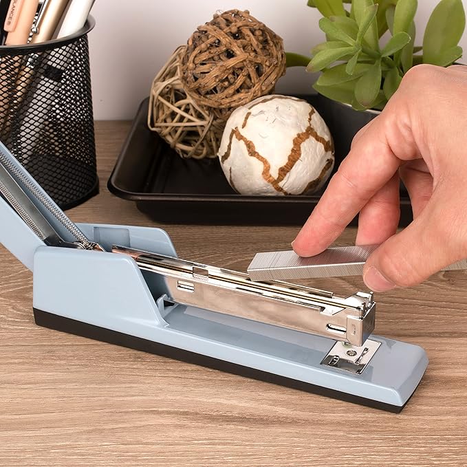 Swingline Stapler, 30 Sheet Capacity, 747 Classic Stapler, Jam Free, Metal, Sky Blue (74708)