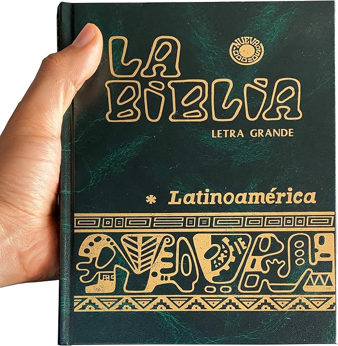 La Biblia Catolica Latinoamericana Letra Grande Edicion Cartone en Español con Señalador Biblico - The Latin American Catholic Bible Spanish Edition with Bookmarks (Green)