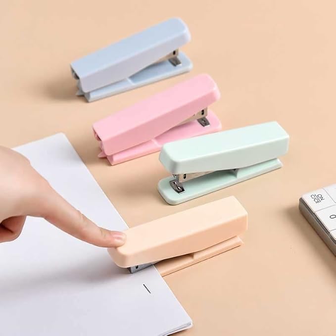 Solid Color Portable Mini Stapler Set with 1000 Staples Stationery Office Binding Tools(D)