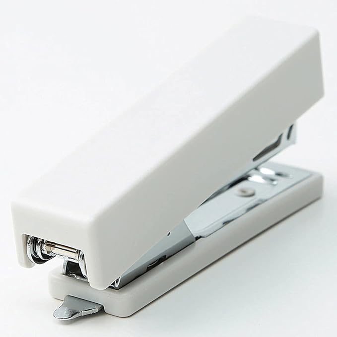 Liudan Desktop Stapler, 20 Sheet Capacity, Portable Durable Stapler for Desk Accessories or Home Office Supplies, Office Stapler