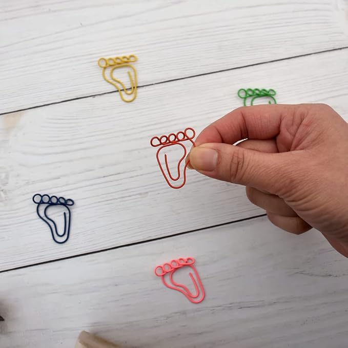Vuzvuv 100Pcs Rainbow Creative Footprint Paper Clips Assorted Colors Cute Metal Footmark Shaped Bookmark Clips for Party Invitation Card Student Gift Notebook Office Accessories Document Organization