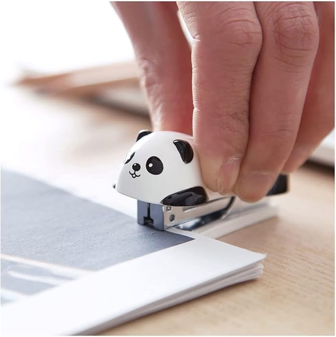 Desk Stapler Mini Panda Creative Countertop Stapler Office Stapler Portable Student Stationery Animal Modeling Desk Supplies 12 Pages Capacity School Supplies (Color : A)