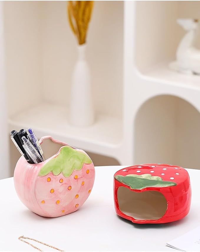 Strawberry Pencil Holder Toothbrush Holder Cute Pen Holder for Desk Organizer Makeup Brush Pencil Cup Kawaii Desk Accessories Aesthetic Office Home Decor Birthday Gifts for Women (Red)