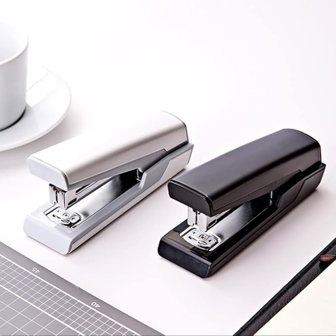 Desk Stapler Metal Stapler Standard Multifunctional Stapler Desktop Stapler 20-page Capacity Durable Metal Stationery Suitable for Document Binding School Supplies ( Color : Black , Size : Medium )