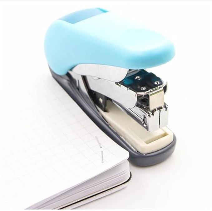 KUYWLMKMZZ Desk Stapler Office Stapler Mini Desktop Stapler Office Desktop Stapler 32 Sheets Capacity Easy to Load Ergonomic Stapler Document Binding School Supplies (Color : A)