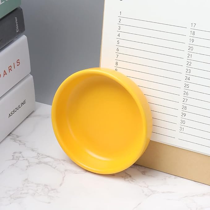 MEI YI TIAN Small Ceramic Paperclip Holder for Desk, Round Paper Clip Holder Push Pin Organizer Macaron Yellow Paper Clip Dispenser Desktop Organizer Cute Storage Plate Desk Accessories