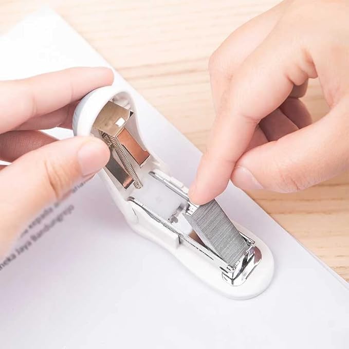 Stapler Small Size Small Stapler for Students, Portable, Labor-Saving, Small Portable Office for Children, Multifunctional Hand-held Stapler for Elementary School Students(E)
