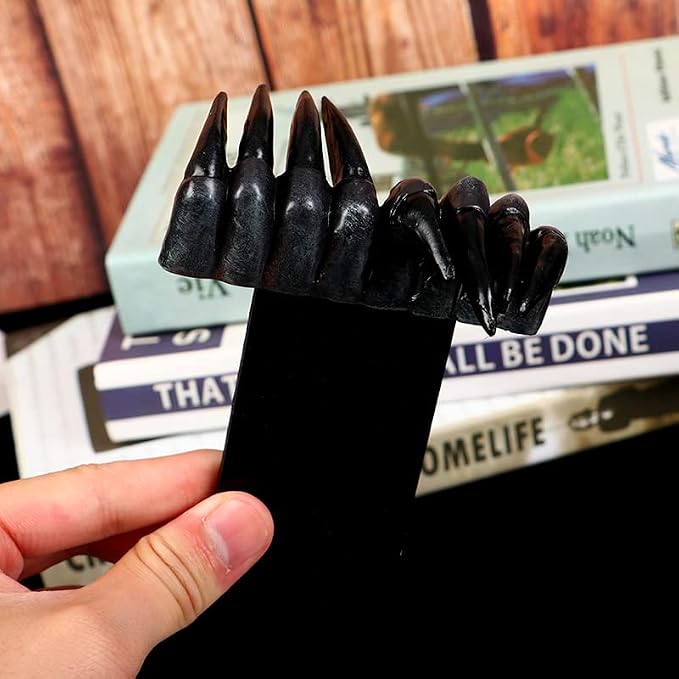 Creepy Thriller Demon Claw Resin Bookmark - Personalized Cool Horror Monster Hand Bookmark for Book Lovers