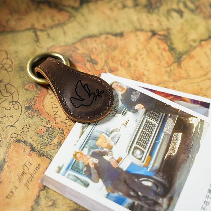 Personalized Magnetic Leather Bookmarks for Reading Women,Custom Magnet Book Mark Clips with Initial Gifts for Readers Men Book Lovers Classmate (Large Leather Magnetic Bookmark)