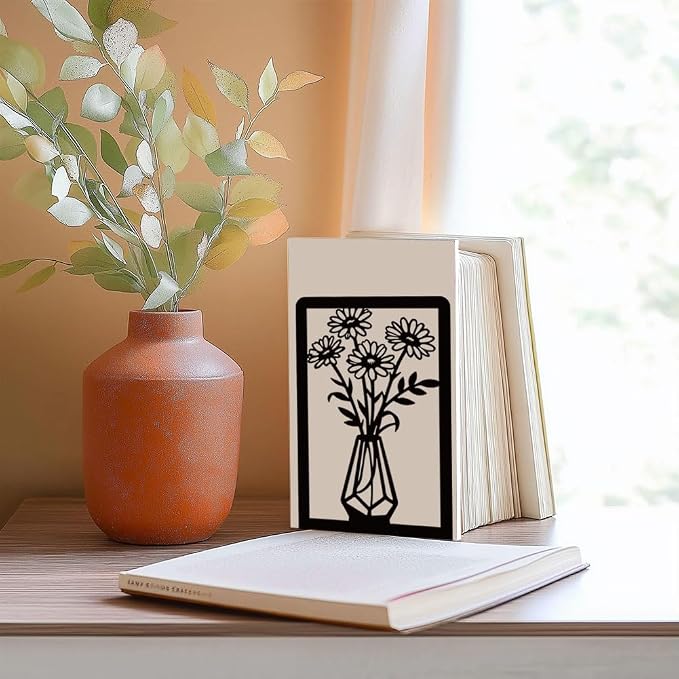 BEUNITONE Daisy Book Shelf Decorative Bookends for Shelves, Non-Slip Book Ends for Heavy Books, Flower Shelf Metal Bookends for Desk Organizer, Office Library Decor Decorative Books for Home Decor