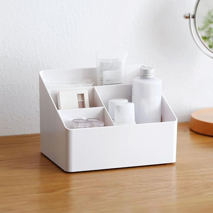 Desktop Storage Box. Plastic Multifunctional Organizer with Multiple Compartments for Makeup, Office Supplies, Dormitory, and Living Room, 19x18.8x14.3cm.