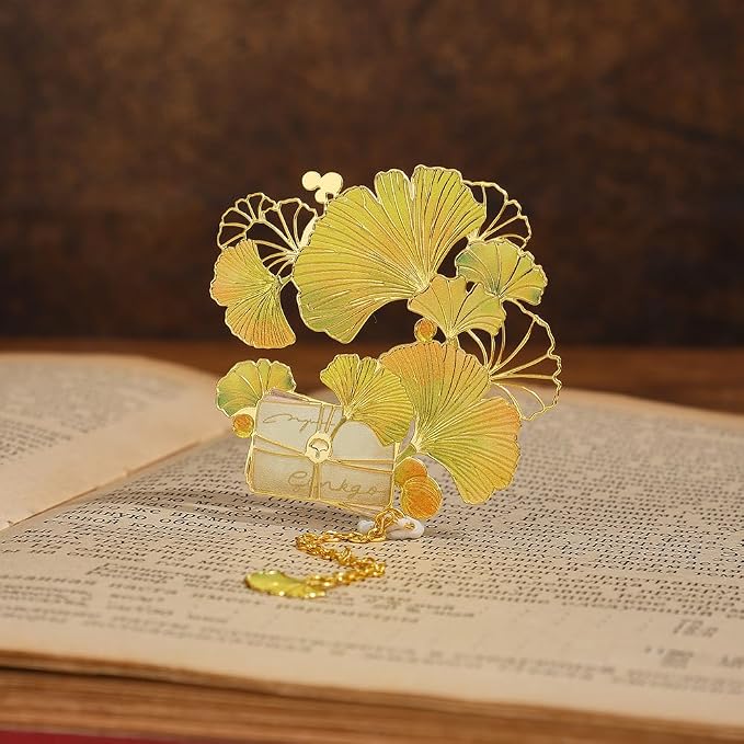 icceemee 2PCS Ginkgo Leaf Theme Bookmark, Cute Bookmark for Women with Hollow-Out Square & Irregular Design, Natural Tassel Book Marks Set in Gift Box, for Book Lovers