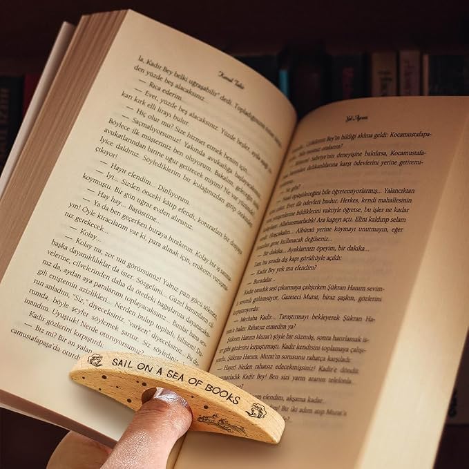 Quimoy Book Page Holder for Reading,Thumb Books Page Holder, Books Reading Accessories Gifts for Book Lovers Teachers Students Friends