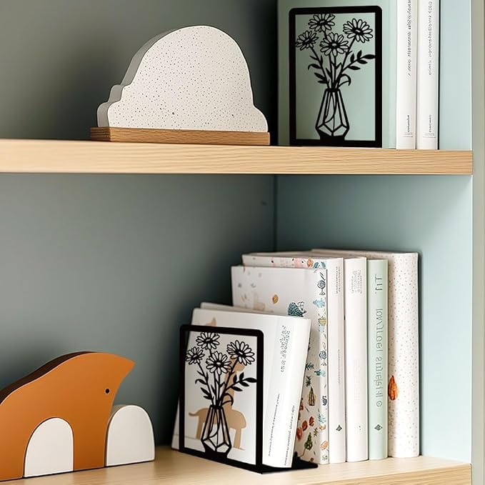 BEUNITONE Daisy Book Shelf Decorative Bookends for Shelves, Non-Slip Book Ends for Heavy Books, Flower Shelf Metal Bookends for Desk Organizer, Office Library Decor Decorative Books for Home Decor