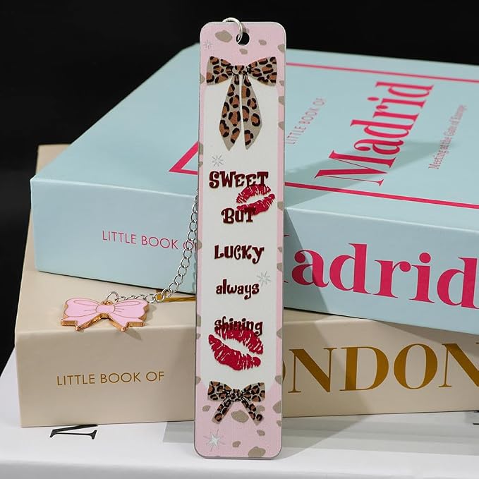 Pink Bow Metal Bookmark Gift Silver Chain Pendant with Bow for Women's Christmas Gift Book Lover Book Accessories School Supplies Office Stationery (Strawberry Bow 2PCS)