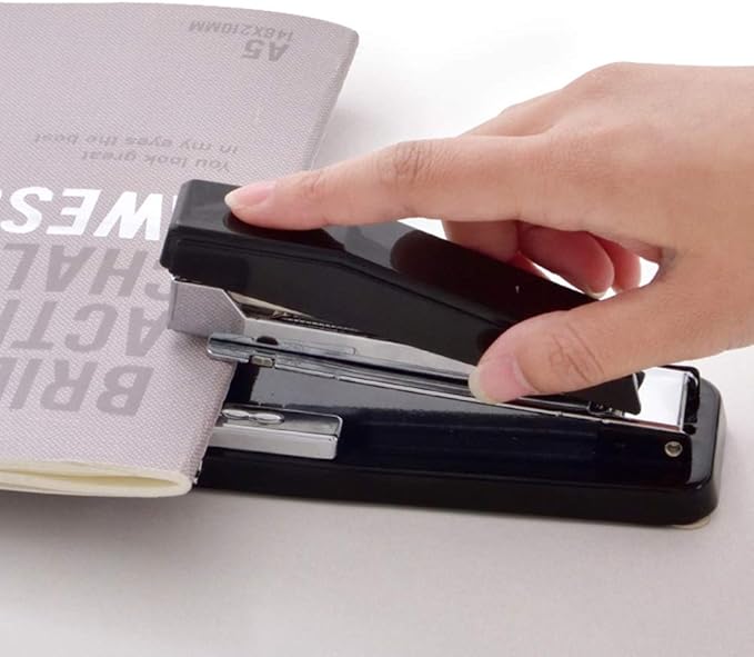 360 Degree Rotating Stapler School Desktop Stapler Portable Standard Staplers for Paper Binding School Office Accessories(D)