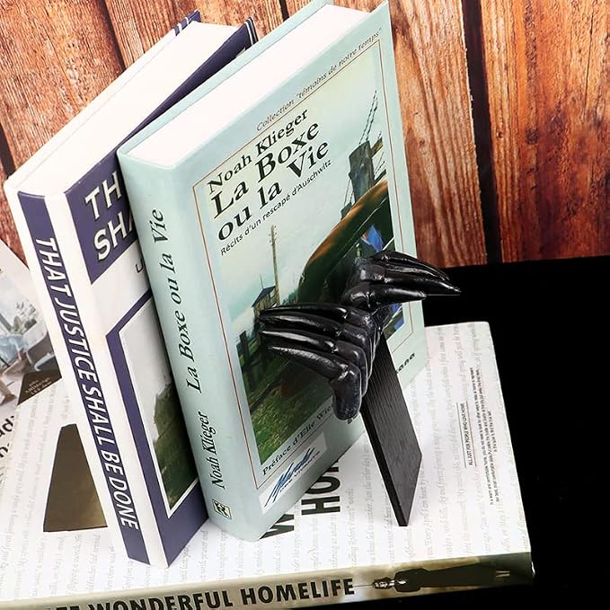 Creepy Thriller Demon Claw Resin Bookmark - Personalized Cool Horror Monster Hand Bookmark for Book Lovers