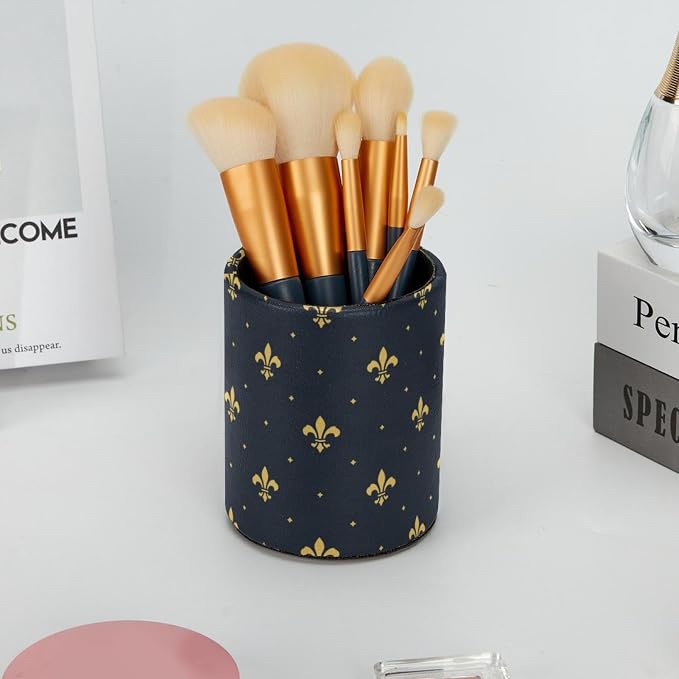 Large Capacity Golden Fleur De Lis Pattern Leather Pen Holder for Desk, Colored Pencil Holder Makeup Brush Holders, Desk Accessories & Workspace Organizers for Home, School & Office
