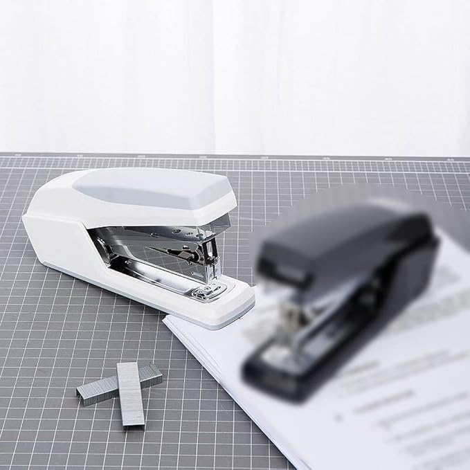 KUYWLMKMZZ Desk Stapler Office Stapler Desktop Stapler is Practical and Labor-Saving and Office Document Binding White Can Bind 20 Sheets Capacity School Supplies (Color : White)