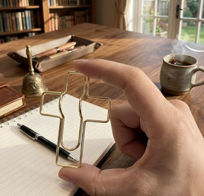 18 Pcs Cross Pen Holder Clips, Bible Study Supplies, 2.8-Inch Jumbo Cross Paper Clips Pencil Holder for Bible Journaling Accessories Planner Office School Supplies Travelers Notebook Accessories