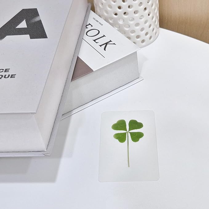 Real Four Leaf Clover Bookmark, Elegant 4 Leaf Clover Charm, Perfect Gift for Book Lovers, Preserved Four Leaf Clover in Laminated Bookmark (gray-1pack) Made in Korea