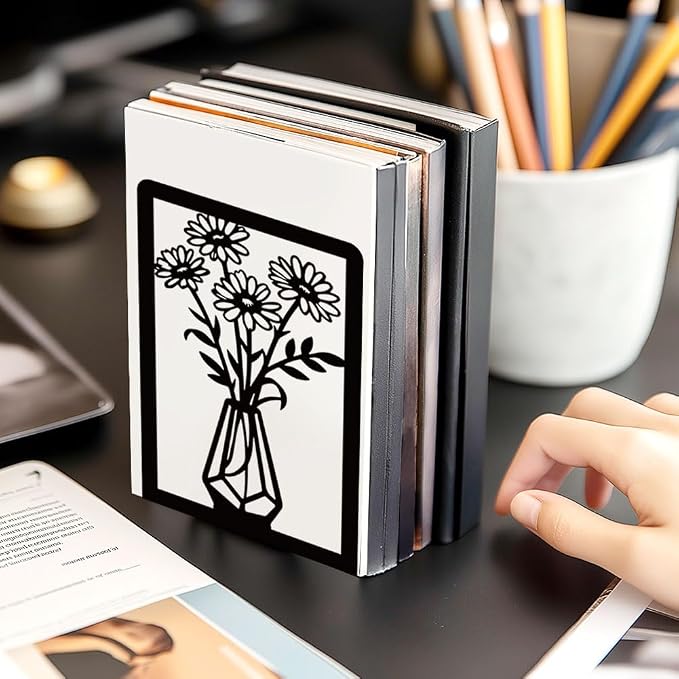 BEUNITONE Daisy Book Shelf Decorative Bookends for Shelves, Non-Slip Book Ends for Heavy Books, Flower Shelf Metal Bookends for Desk Organizer, Office Library Decor Decorative Books for Home Decor