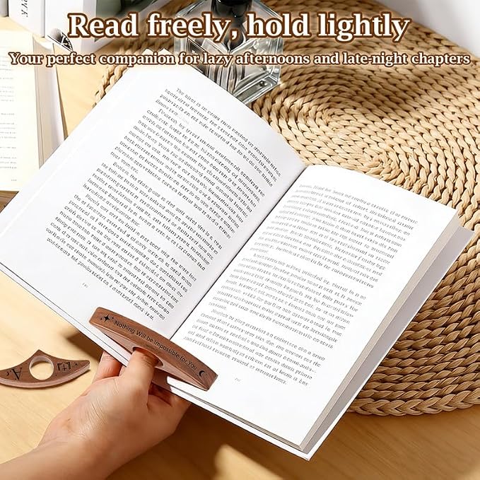 Personalized Wooden Thumb Book Page Holder Engraved with 26 Letters Initials Reading Bookmark Gift for Book Lovers, Readers, Women, Men, Teachers Christmas, Birthday(Beech Wood-A, S)