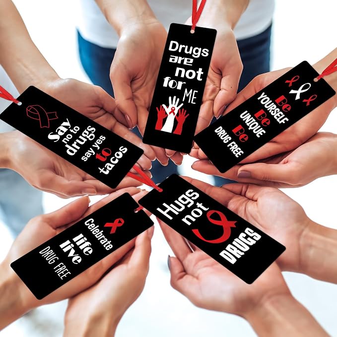 Cholemy 200 Pcs Red Ribbon Week Awareness Bookmarks Say No to Poison Bookmarks Too Smart to Start Book Marks Motivational Tags for Red Ribbon Charity Event Party Decoration, 10 Designs