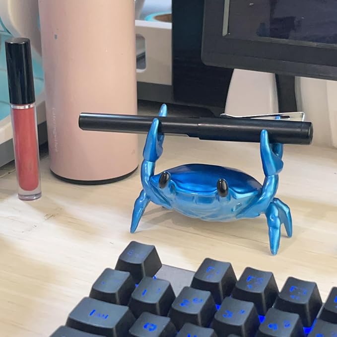 1Pcs Weightlifting Crab Pen Holder Funny Crab Pen Holder for Storage Office Desk Display Decorations (Blue)