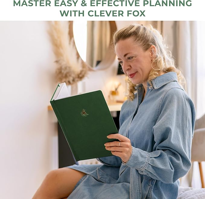 Clever Fox Planner PRO Premium Jan 2026-Jan 2027 – Luxurious Weekly, Monthly & Budget Agenda Organizer for Productivity & Reaching Goals, A4 Hardcover + Keepsake Box – Forest Green