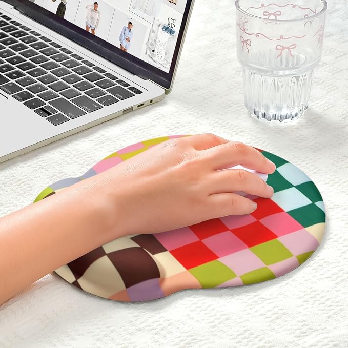 Retro Checkered Mouse Pad with Support Wrist Rest,Cute Funny Boho Ergonomic Mouse Pad with Non-Slip Base for Office Gaming Working Computers,Desk Accessories Pain Relief,Retro Colorful