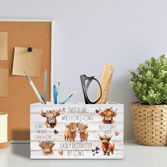 Highland Cow Pen Holder for Desk, Funny Easily Distracted by Cows Pencil Organizer, Highland Cow Desk Accessories, Rustic Gifts for Women Home Office Decor