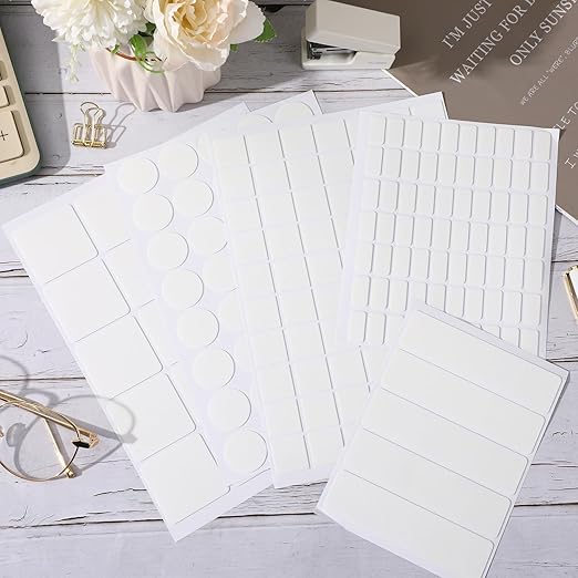 JANYUN 140 Pcs Double Sided Sticky Dots Removable Square Putty Clear Double Sided Tape for Crafts No Trace Sticky Tack Adhesive Tape (Square 40 mm)