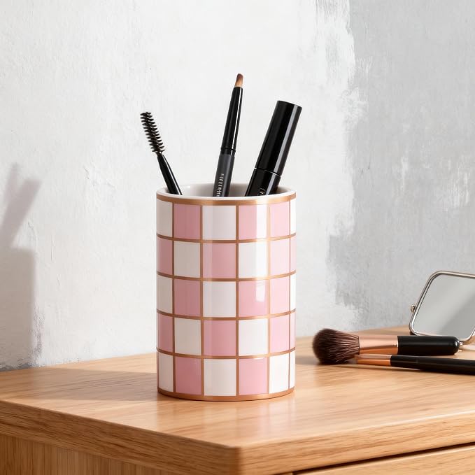 Ceramic Checkered Pen Holder For Desk,Cute Stand Black And White Pencil Cup,Durable Ceramic Pencil Cup, Decorative Makeup Brush Holder Cup, Stationery Holder for Office, School, Home (Pink)