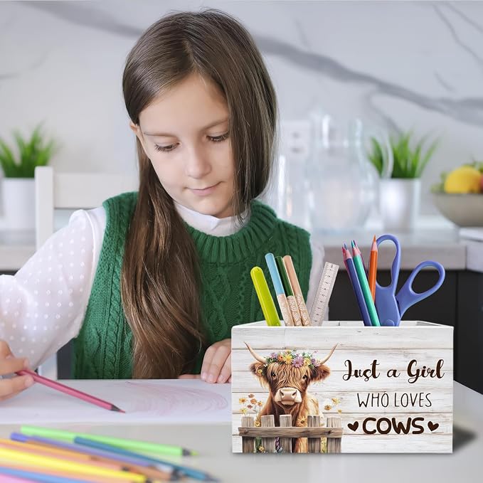 Highland Cow Gifts Pen Holder for Desk, Just a Girl Who Loves Cows Pencil Organizer, Rustic Floral Heifer Wooden Box Sign Desk Decor for Girls Bedroom Home Office Decoration