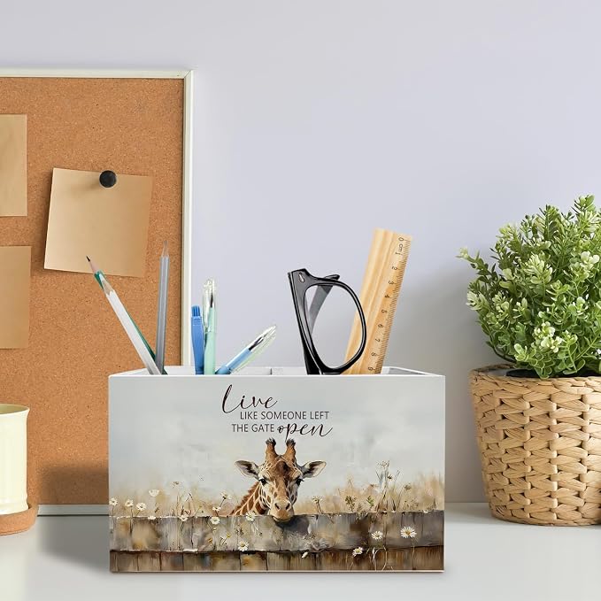 Rustic Giraffe Pen Holder for Desk, Giraffe Lover Gifts Pencil Organizer, Live Like Someone Left the Gate Wooden Box Sign Desk Decor for Farmhouse Home Office Decoration