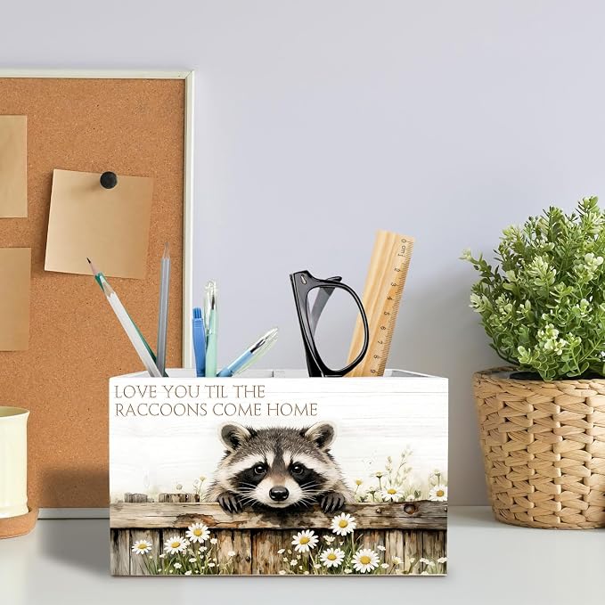 Farmhouse Daisy Floral Raccoon Pen Holder for Desk, Raccoon Lover Gifts Pencil Organizer, Funny Trash Panda Wooden Box Sign Desk Decor for Kids Girls Room Nursery Decoration