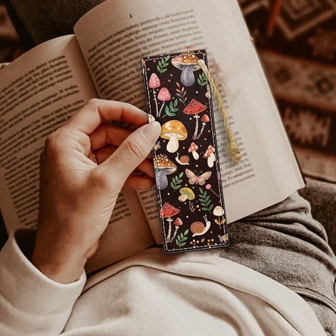 Mushroom Bookmark 2 PCS Leather Bookmarks for Women, Men, Book Lovers Mushroom Page Markers for Students Teachers Reading Bookmarks Accessories for Book Lovers
