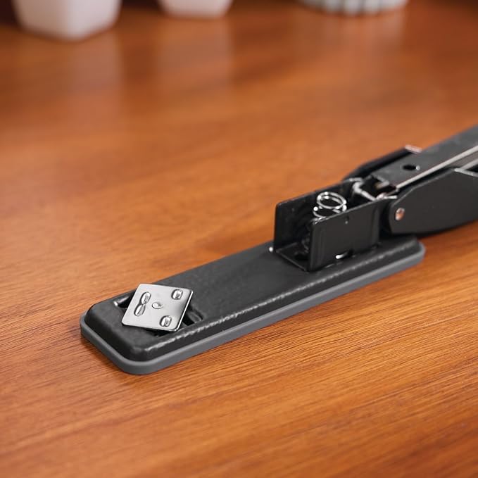 Swingline Stapler, Cub Compact Desktop Stapler, 20 Sheet Capacity, Metal, Matte Black (S701068)