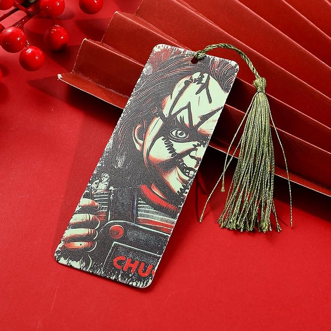 Horror Novelty Bookmark Set - 6 Creepy Tool Shapes with Blood Stain Design, Gothic Book Accessories for Halloween Gifts, Macabre Metal Page Holders with Red Tassels (4pcs Killer A)