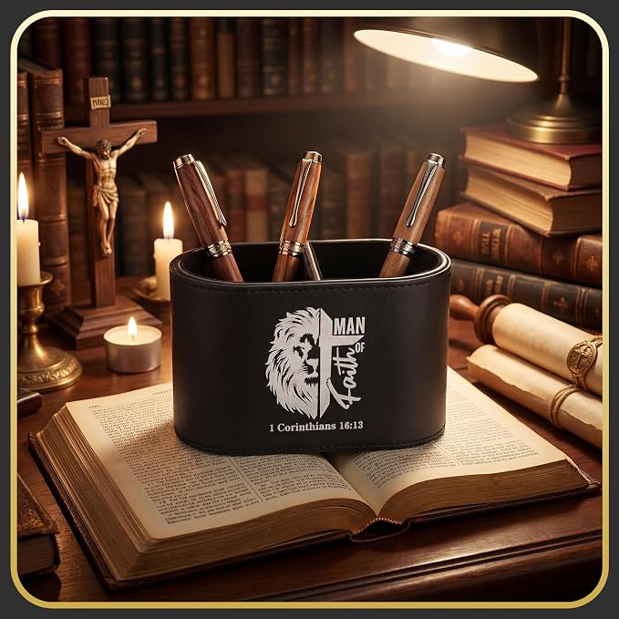 Dunzoom Gift for Father's Day Christian PU Leather Pen Holder for Desk, Bible Verse Pencil Cup Organizer, Religious Gift for Men, Pastor, Dad, Office Decor(Man of Faith)