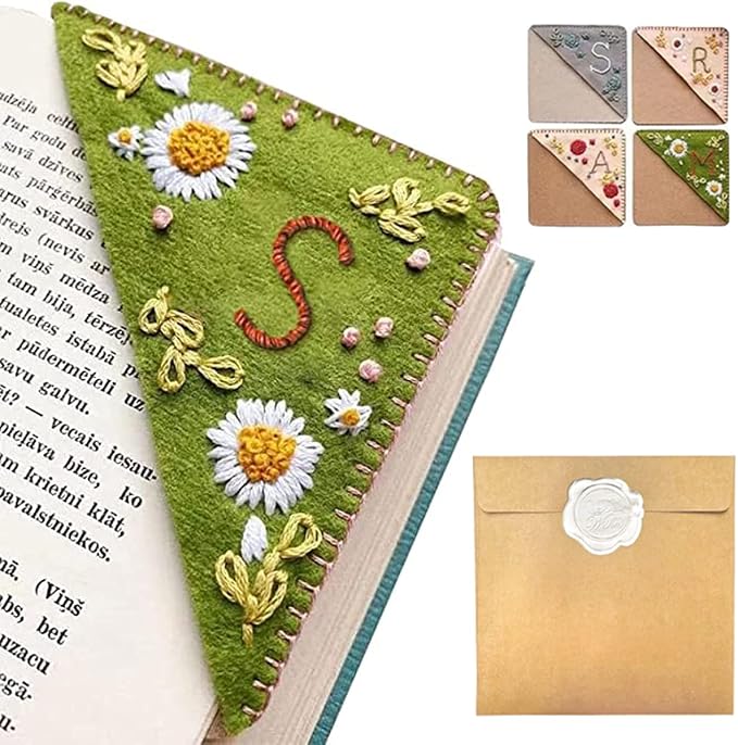 Personalized Hand Embroidered Corner Bookmark, 26 Letters Hand Stitched Felt Corner Letter Bookmark, Cute Flower Embroidery Bookmarks for Book Reading Lovers Meaningful Gift (Summer，S
