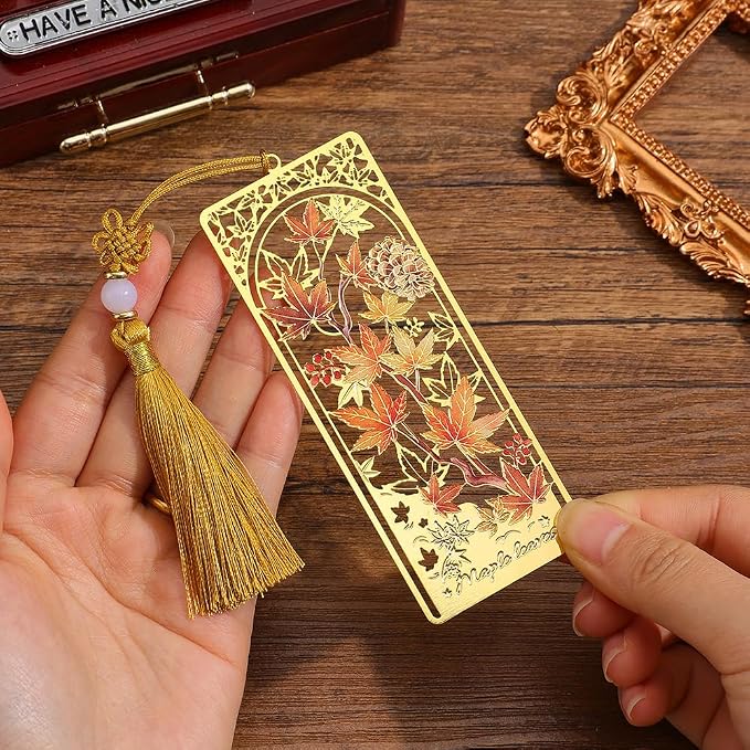 icceemee 2PCS Maple Leaf Theme Bookmark, Cute Bookmark for Women with Hollow-Out Square & Irregular Design, Natural Tassel Book Marks Set in Gift Box, for Book Lovers
