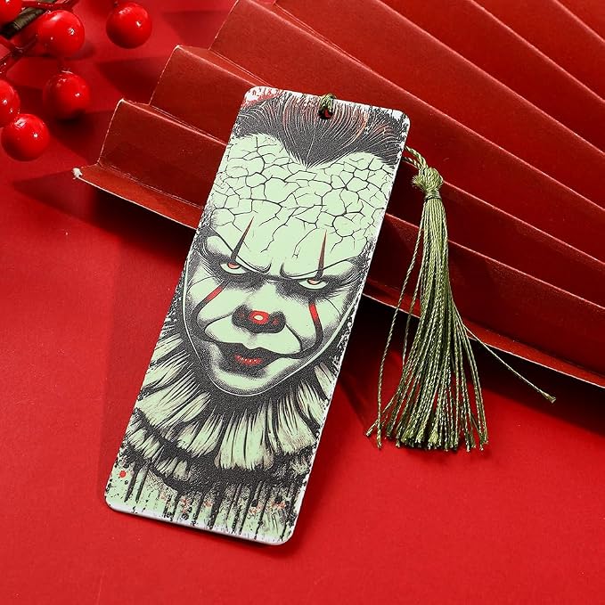 Horror Novelty Bookmark Set - 6 Creepy Tool Shapes with Blood Stain Design, Gothic Book Accessories for Halloween Gifts, Macabre Metal Page Holders with Red Tassels (4pcs Killer A)
